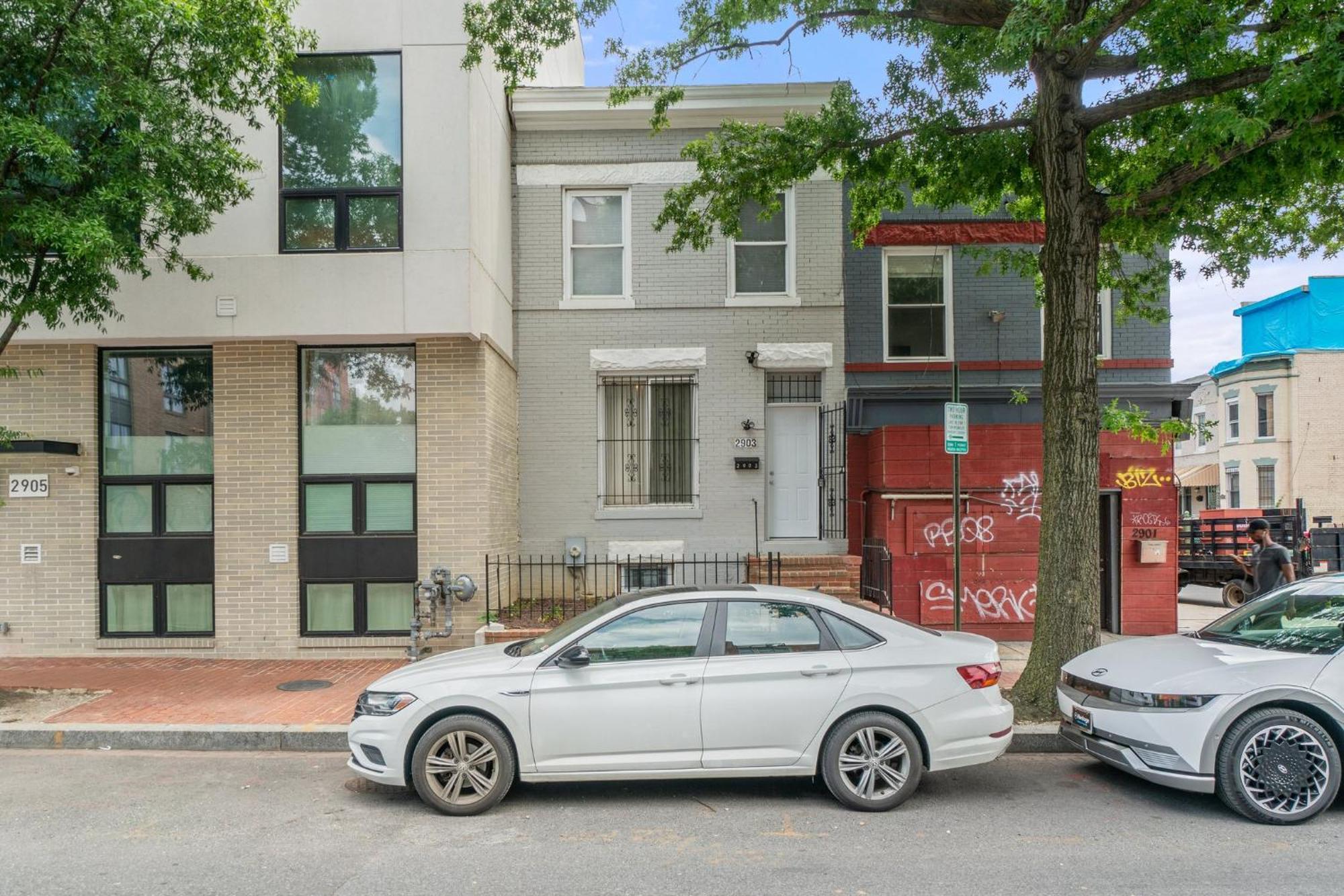 Unit # 1 - Right Next To Howard University Washington Eksteriør billede